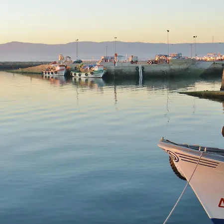Puerto Basella *